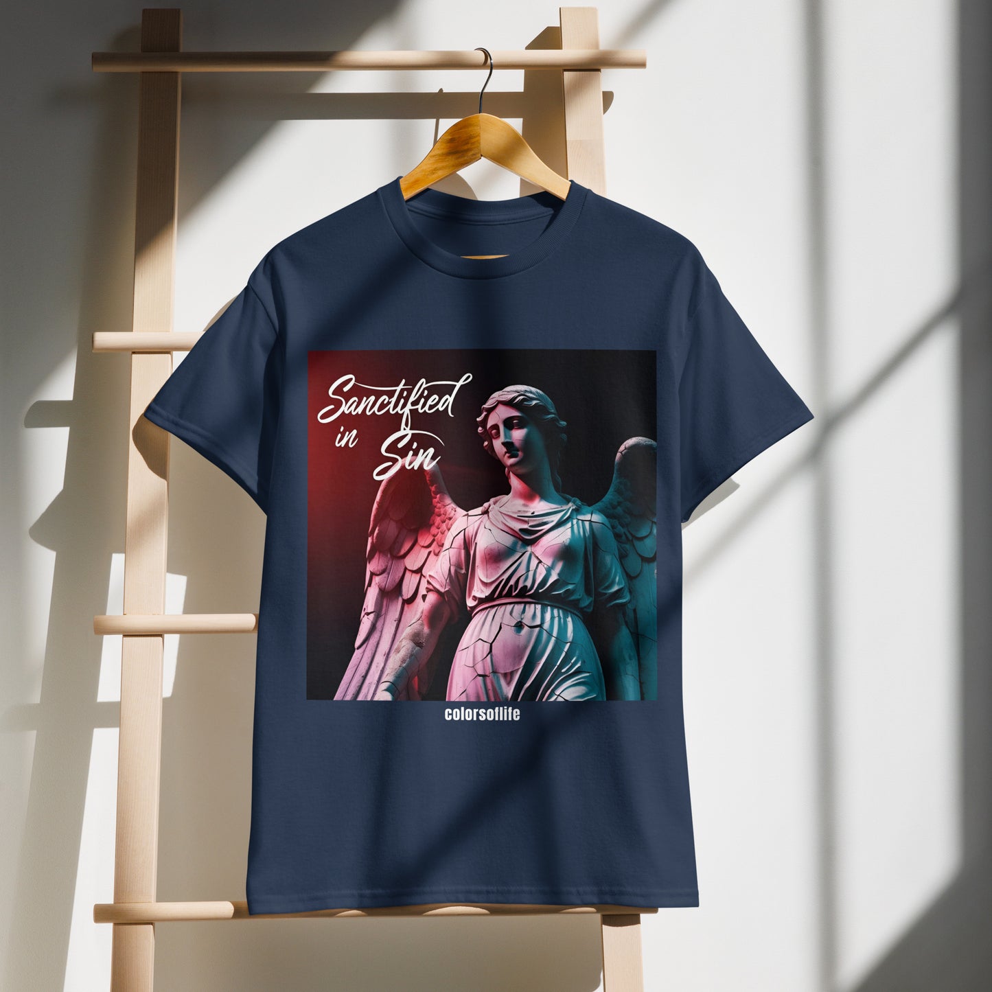 Sanctified in Sin – Dunkler Engel Style - DryBlend® T-Shirt!
